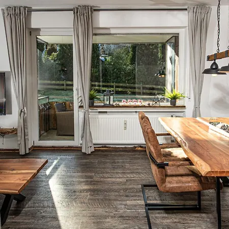 Daire Gemuetliches Chalet-apartment 
